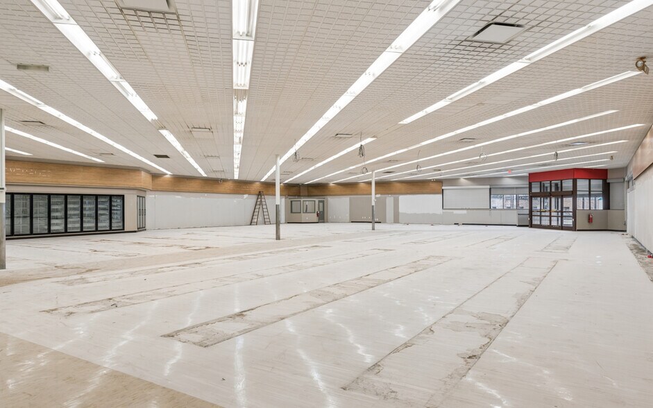 More Photos Of 210 Mcmurry Blvd, Hartsville Freestanding For Lease