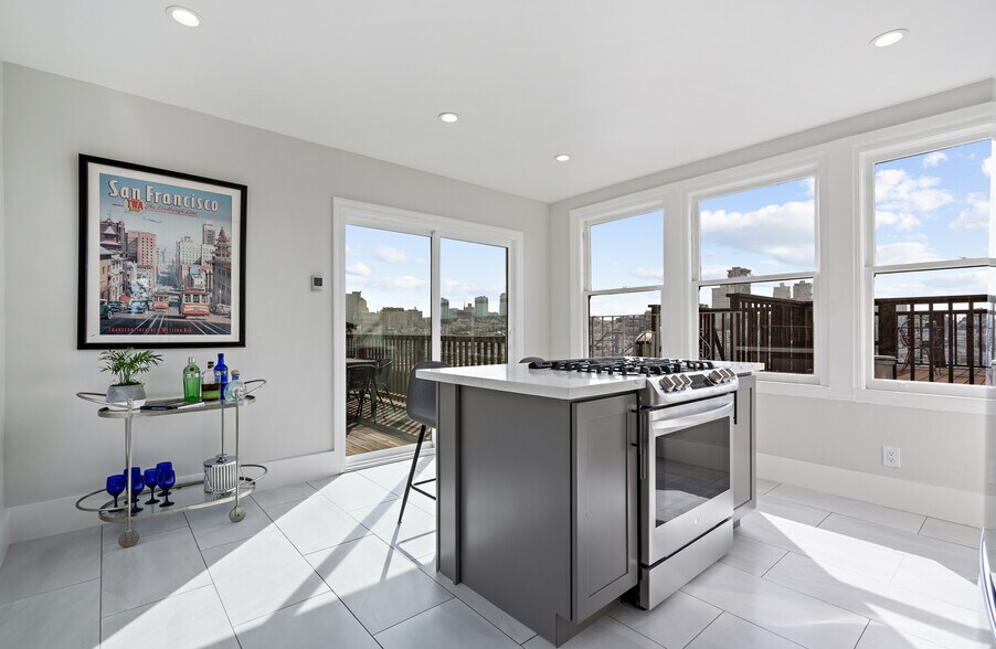 More Photos Of 407-411 Greenwich St, San Francisco Apartments For Sale