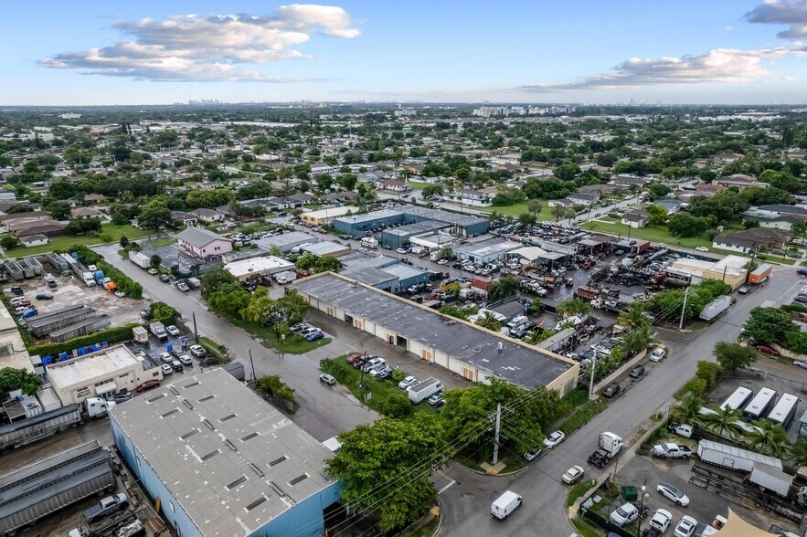 More Photos Of 2201-2227 SW 57th Ave, West Park Warehouse For Sale