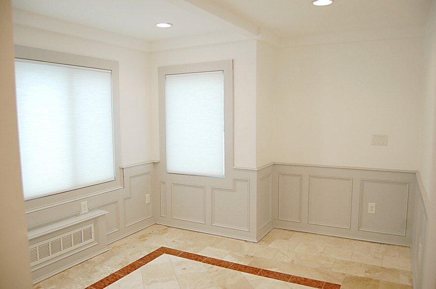 More Photos Of 389 Worcester Rd, Framingham Freestanding For Lease