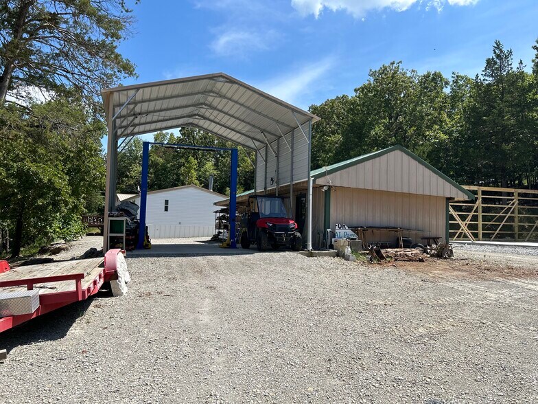 More Photos Of 141 County Road 851, Elizabeth Hotel For Sale