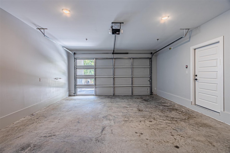 More Photos Of 2376 Longhorn St, Dallas Apartments For Sale