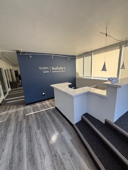 More Photos Of 2071 Antioch Ct, Oakland Storefront Retail Office For Lease