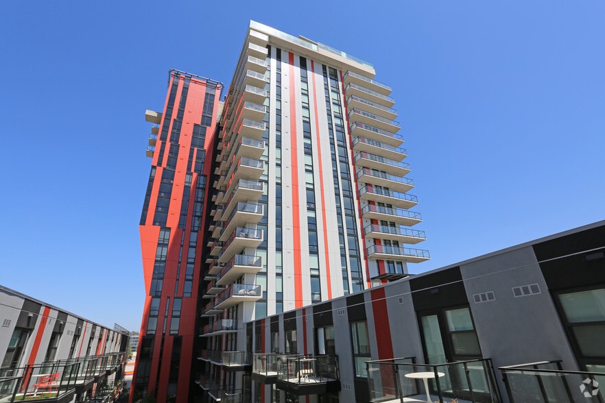 More Photos Of 1501 Island Ave, San Diego Apartments For Lease
