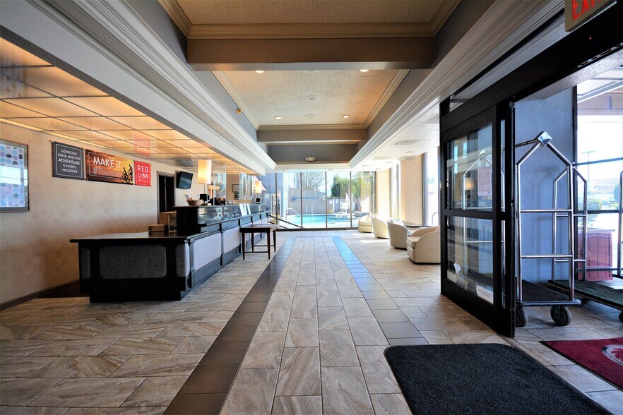 More Photos Of 1929 4th St, Eureka Hotel For Sale
