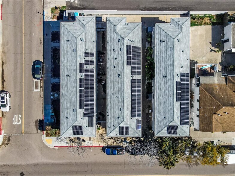 More Photos Of 3034 Canon St, San Diego Apartments For Sale