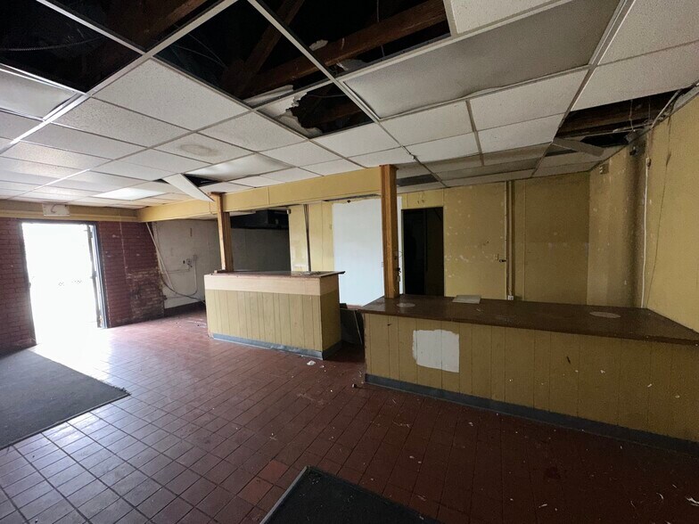 More Photos Of 2695 El Camino Real, Santa Clara Restaurant For Sale