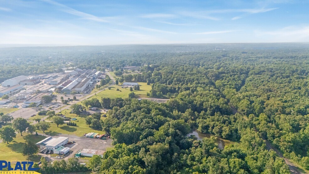 More Photos Of 1974-1984 Warren Ave, Niles Flex For Sale