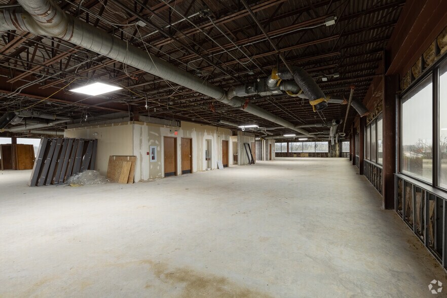 More Photos Of 4243 Hunt Rd, Cincinnati Medical For Lease