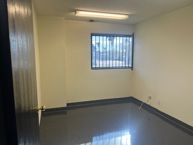 More Photos Of 10601-10625 E Rush St, South El Monte Flex For Lease