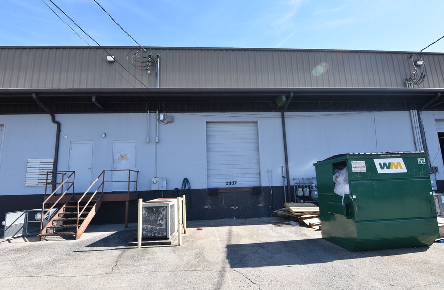 More Photos Of 2601-2623 Cruzen St, Nashville Industrial For Lease