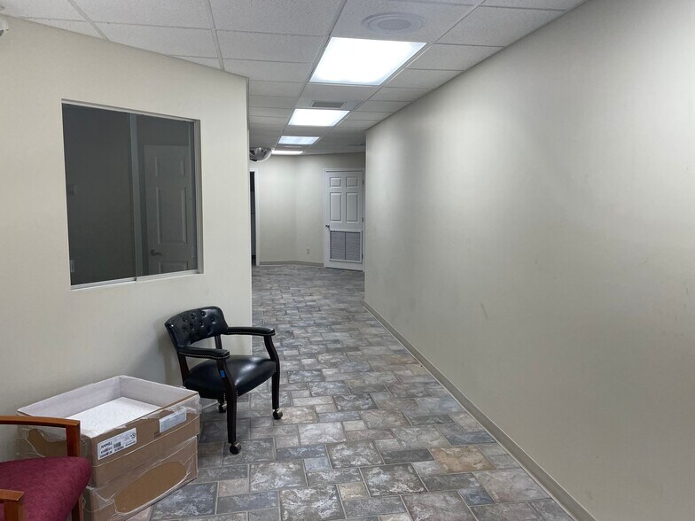 More Photos Of 2499 Eslava Creek Pky, Mobile Service For Lease