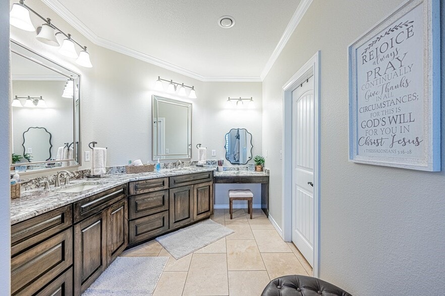 More Photos Of 4012 E County Road 63, Midland Specialty For Sale