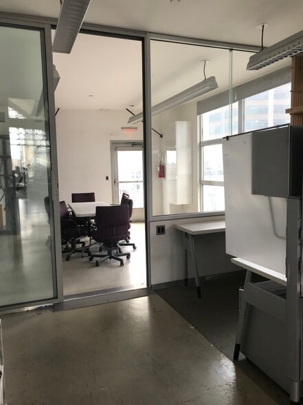 More Photos Of 110 York St, Brooklyn Office For Lease
