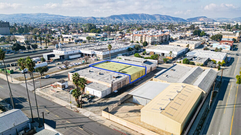 More Photos Of 237 W Commercial St, Pomona Unknown For Lease