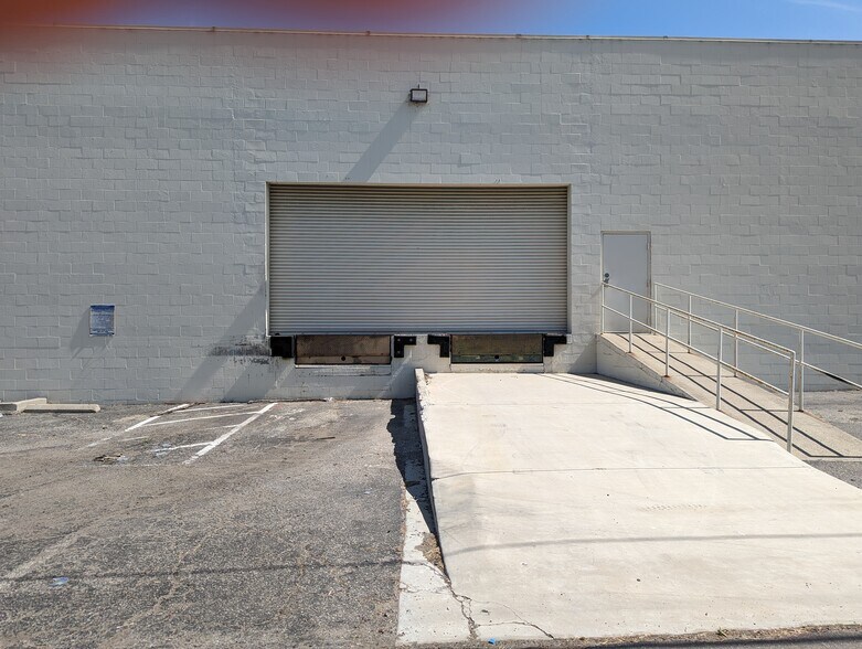 More Photos Of 1350 E Thompson Blvd, Ventura General Retail For Sale