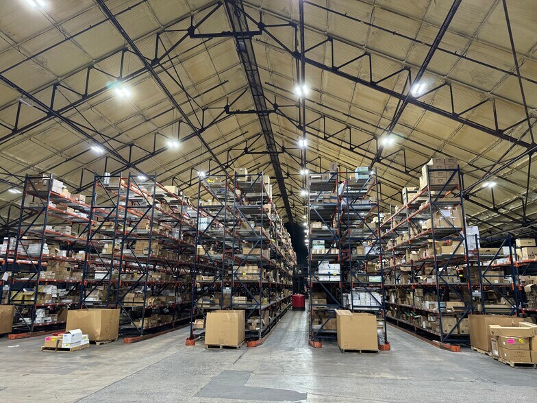 More Photos Of 1300 SE 82nd St, Oklahoma City Distribution For Sale