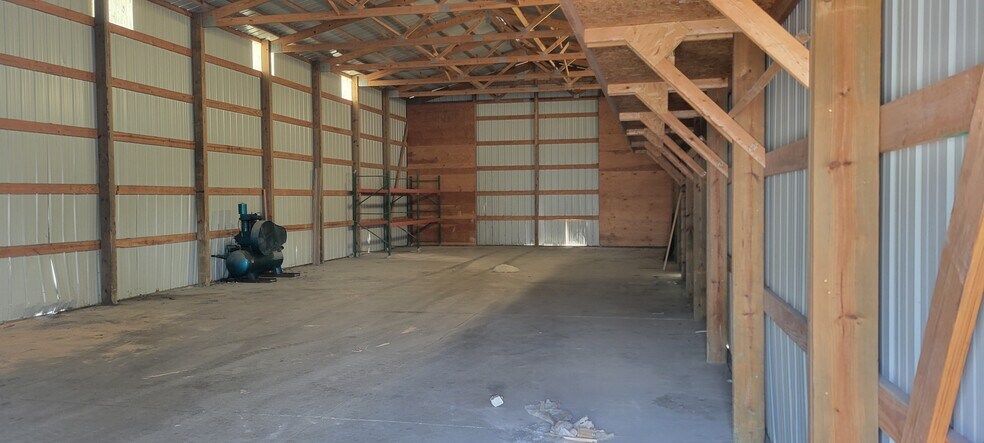 More Photos Of 119 S Washington Ave, Laurel Industrial For Sale