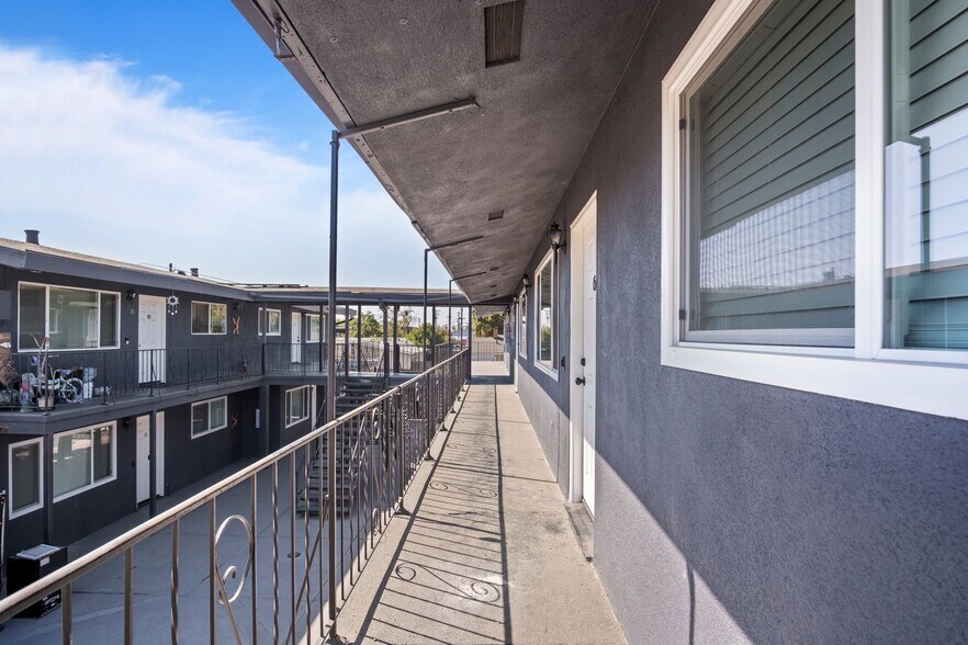 More Photos Of 116 Covena Ave, Modesto Apartments For Sale