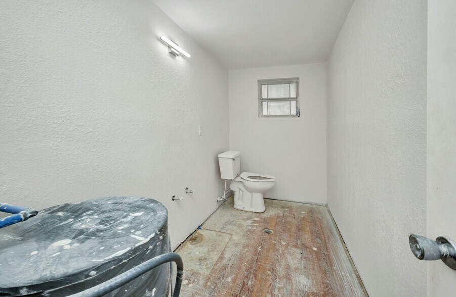 More Photos Of 3443 Tamiami Trl, Port Charlotte Medical For Lease