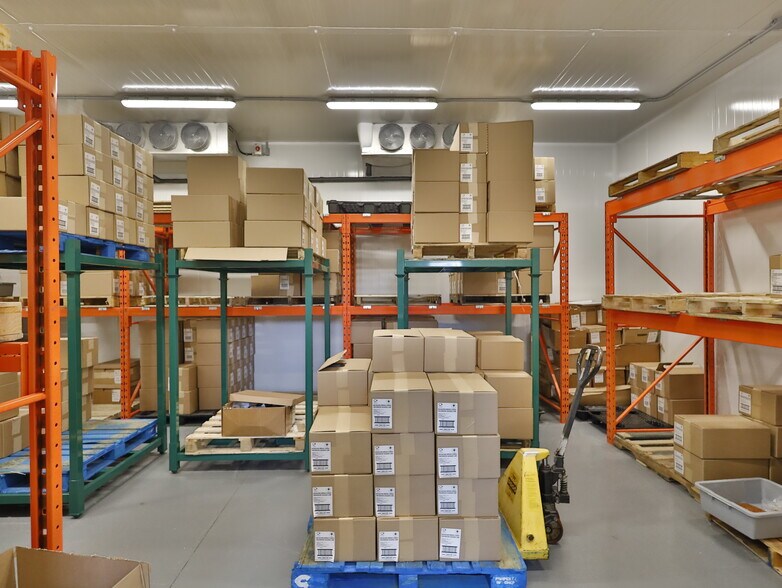 More Photos Of 333 Ch Brosseau, Cowansville Industrial For Lease