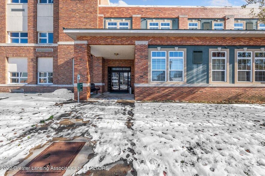 More Photos Of 335 Horatio St, Charlotte Apartments For Sale