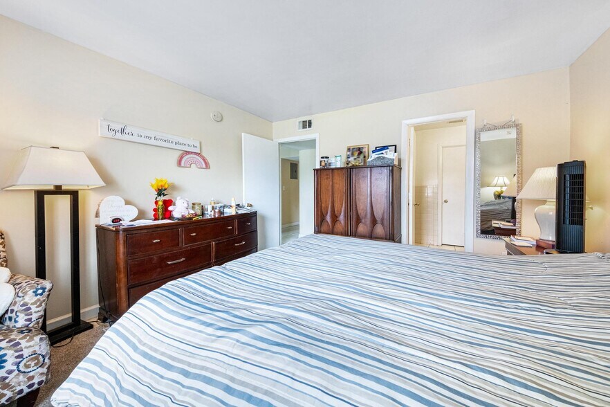 More Photos Of 2221 NW 58th Ave, Lauderhill Apartments For Sale
