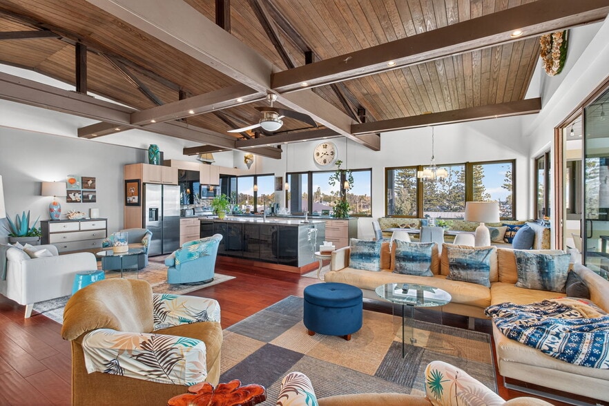 More Photos Of 5657 Shore S blvd, Gulfport Specialty For Sale