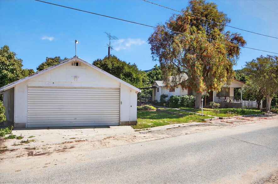 More Photos Of 1550 Santa Paula St, Fillmore Land For Sale