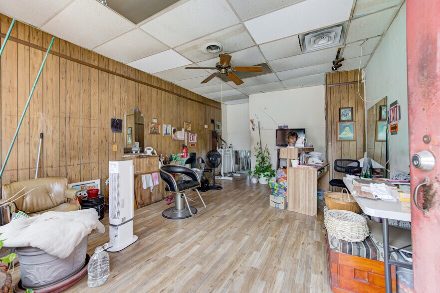 More Photos Of 1923 N Lottie Ave, Oklahoma City Storefront For Sale