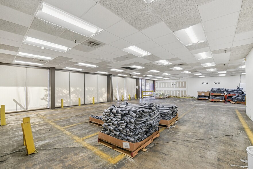 More Photos Of 4267 Dividend Dr, San Antonio Warehouse For Sale