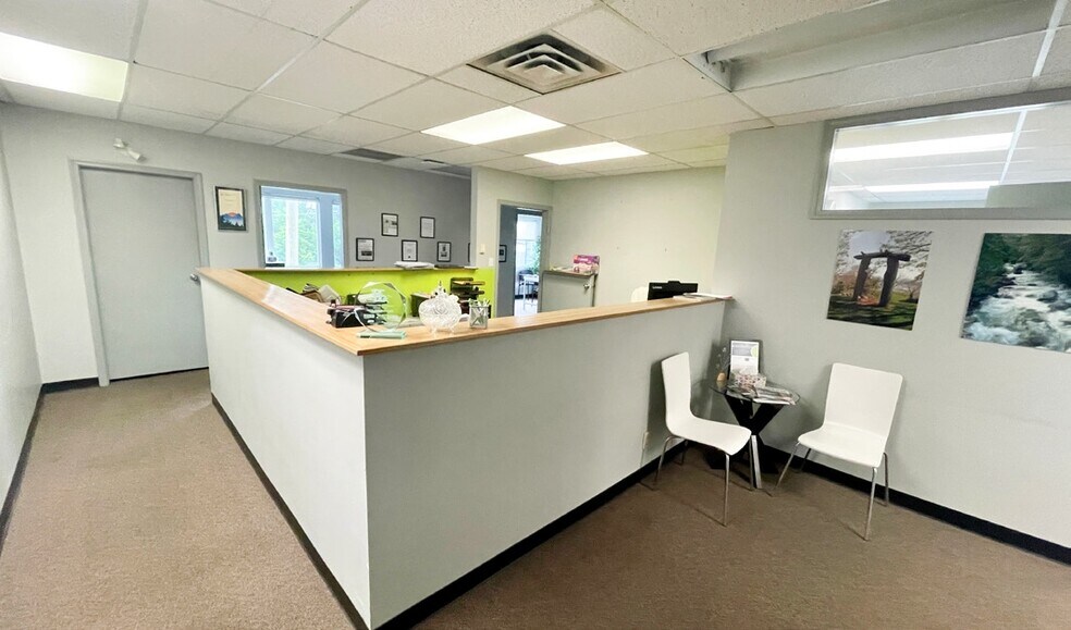 More Photos Of 951 Fitzgerald Av, Courtenay Office For Lease