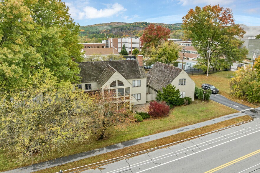 More Photos Of 68 Lyme Rd, Hanover Office Residential For Sale