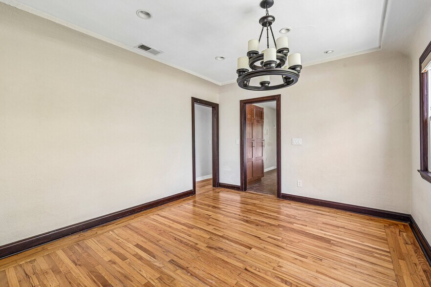 More Photos Of 3378 N Mountain View Dr, San Diego Apartments For Sale