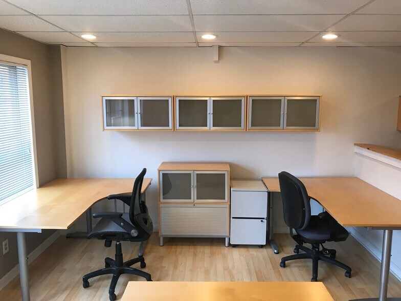 More Photos Of 8607-8609 2nd Ave, Silver Spring Medical For Sale