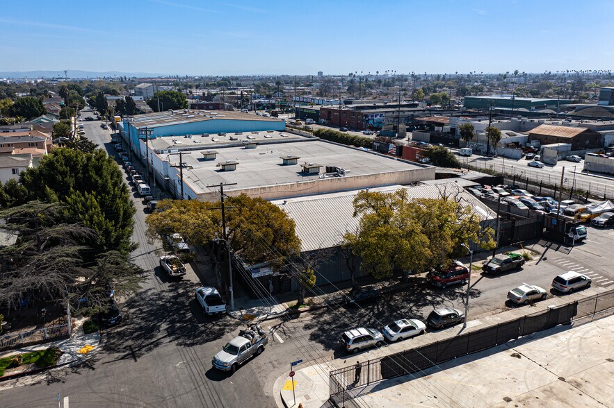 More Photos Of 1180 E 58th St, Los Angeles Manufacturing For Sale