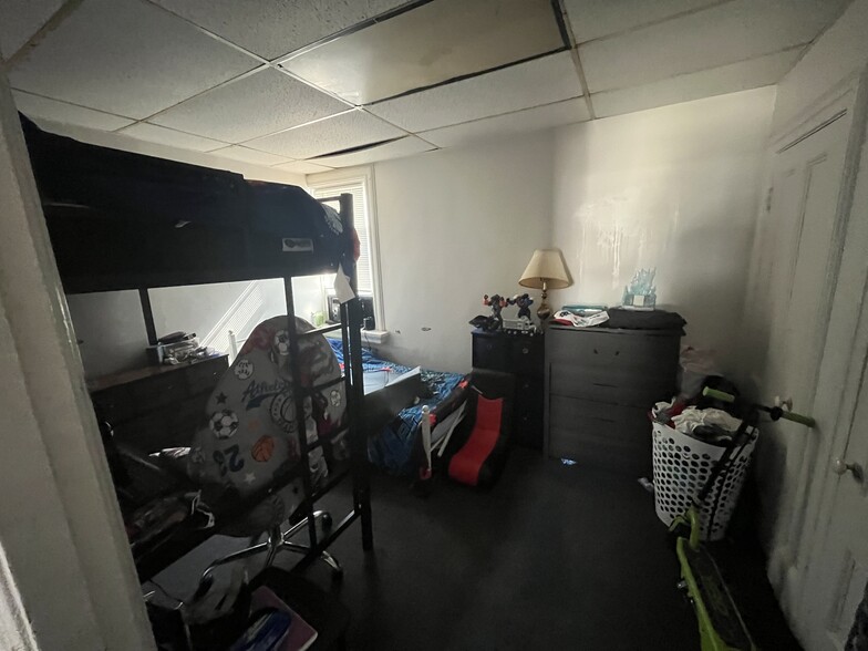 More Photos Of 16 Clinton St, Taunton Apartments For Sale