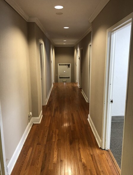 More Photos Of 1224 Pickens St, Columbia Office Residential For Lease