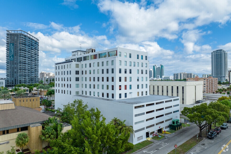 More Photos Of 1920 E Hallandale Beach Blvd, Hallandale Beach Office For Sale