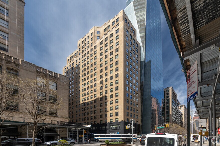 More Photos Of 386 Park Ave S, New York Coworking Space