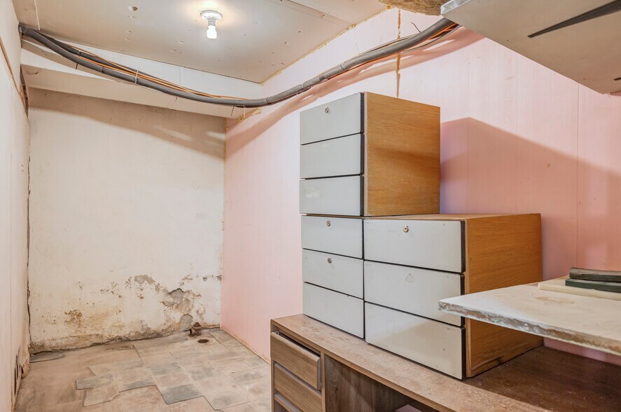 More Photos Of 5428 W Clearwater Ave, Kennewick Storefront Retail Office For Lease