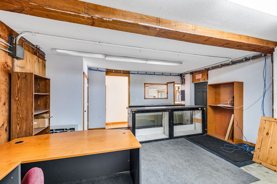 More Photos Of 526 College Hwy, Southwick Specialty For Sale