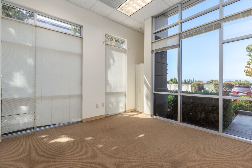 More Photos Of 909-943 Corporate Way, Fremont Research And Development For Sale