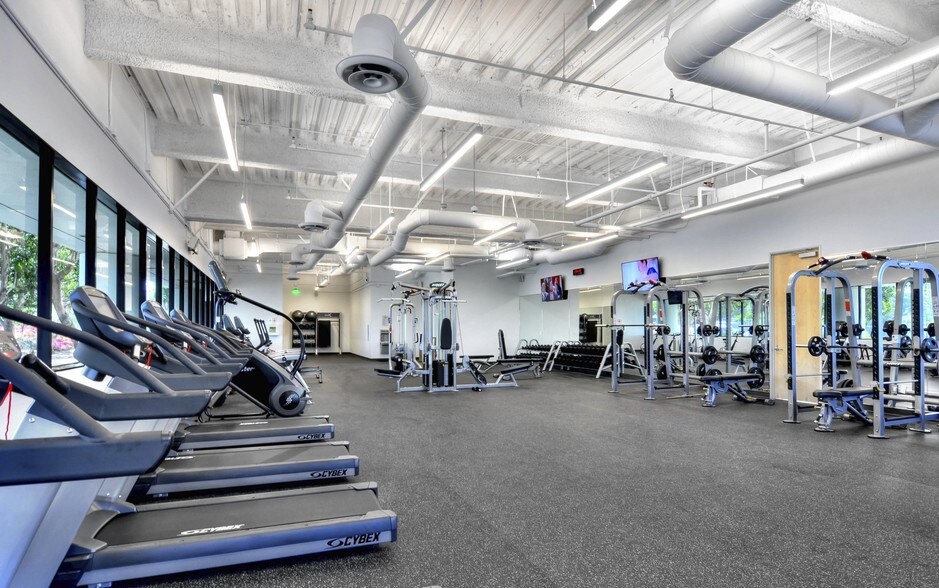 More Photos Of 1230 Rosecrans Ave, Manhattan Beach Office For Lease