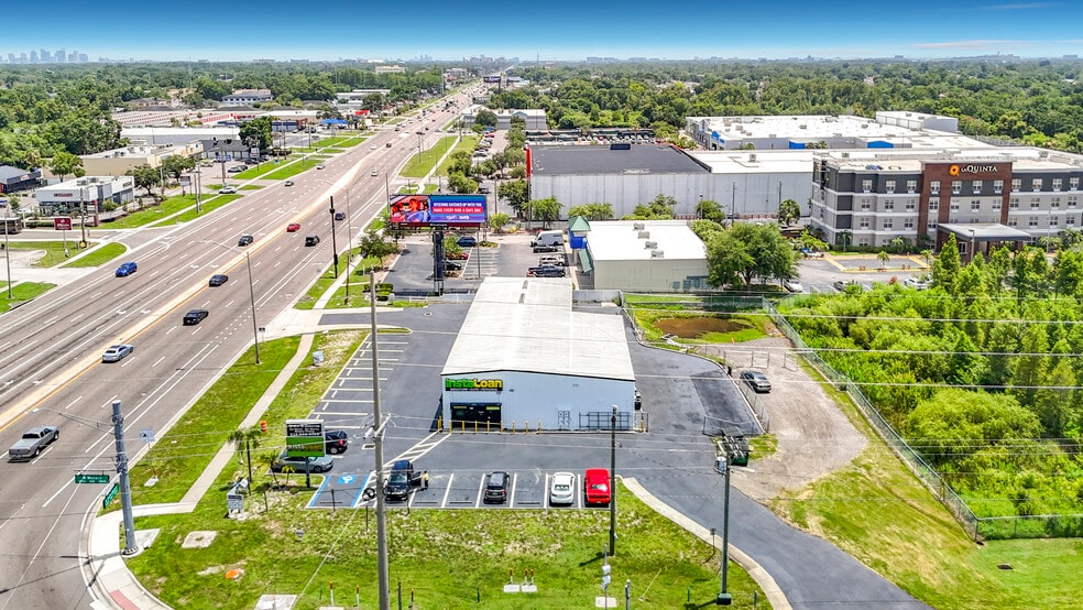 More Photos Of 8338 N Dale Mabry Hwy, Tampa Showroom For Sale