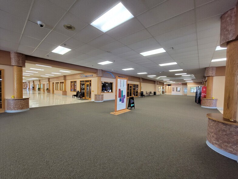 More Photos Of 1929 N Washington St, Bismarck Unknown For Lease