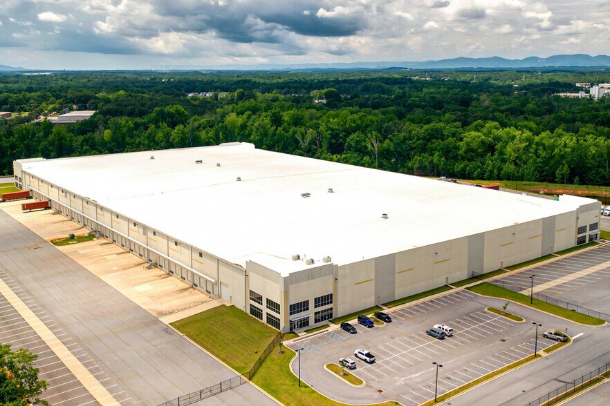 More Photos Of 6639 Pottery Rd, Spartanburg Distribution For Lease