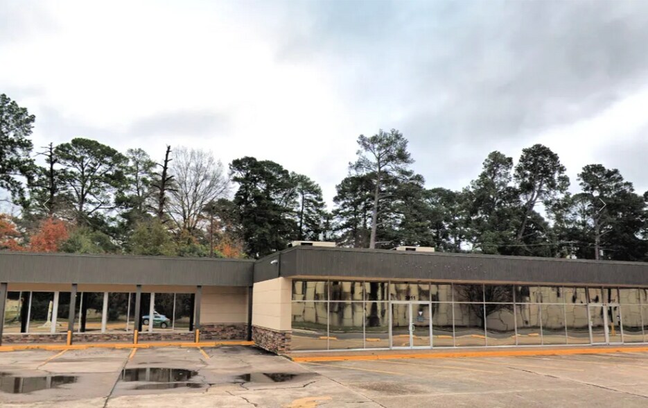 More Photos Of 3903-3919 Southern Ave, Shreveport Storefront Retail Office For Lease