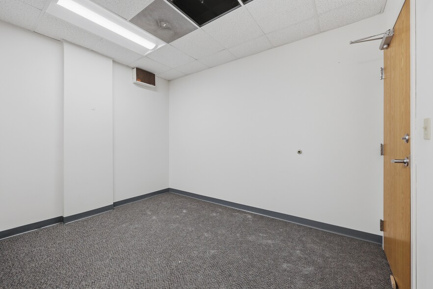 More Photos Of 5 Federal St, Danvers Medical For Lease