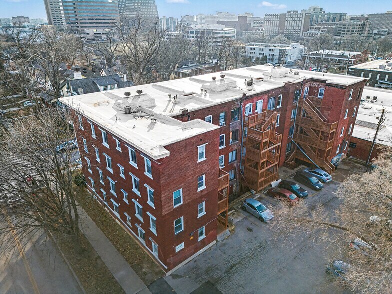 More Photos Of 112 E 43rd St, Kansas City Apartments For Sale